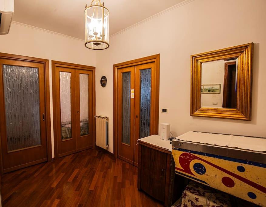 Dimora Al Colosseo, 2 Bedrooms Róma Kültér fotó