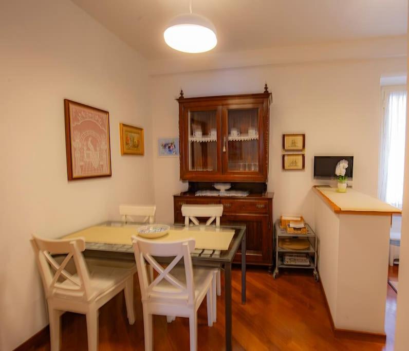 Dimora Al Colosseo, 2 Bedrooms Róma Kültér fotó