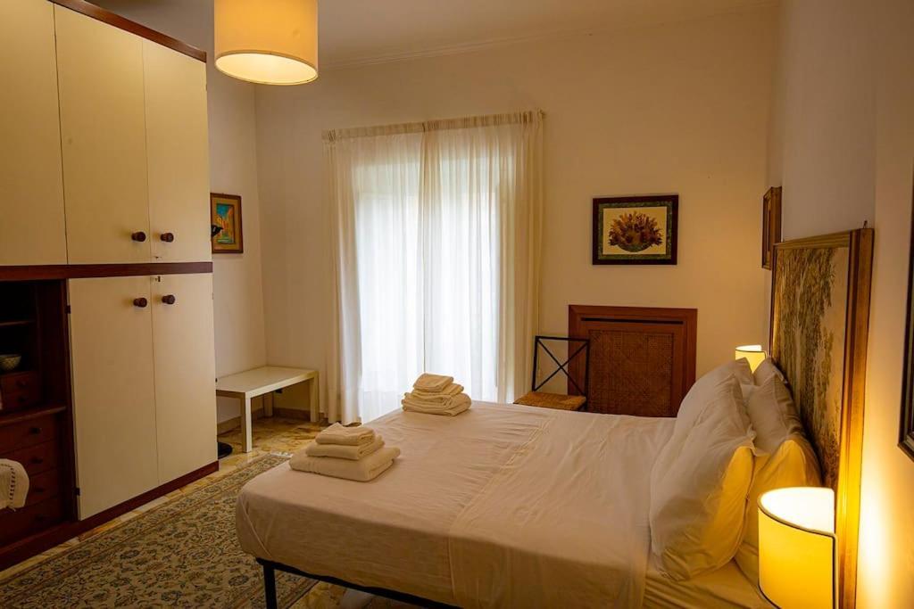 Dimora Al Colosseo, 2 Bedrooms Róma Kültér fotó