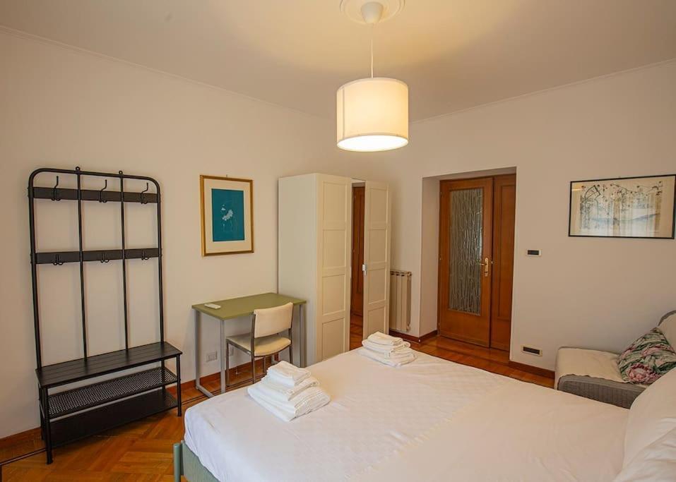 Dimora Al Colosseo, 2 Bedrooms Róma Kültér fotó